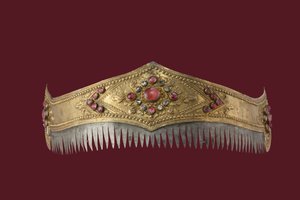 Crown, Buleleng Regency (guld, sølv, rubiner og diamanter) af Indonesian School