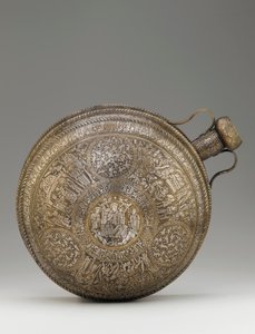 Kantine, fra Syrien eller Nordirak, Ayyubid periode, midten af 1200-tallet (messing, sølvindlæg)