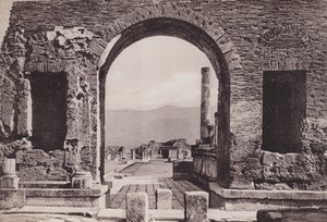 Arco Di Nero, Neros bue (s/h foto) af Italian Photographer