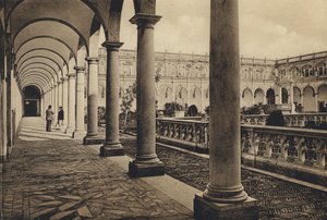 Napoli: Chiostro Di S Martino (s/h foto) af Italian Photographer