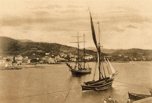 Sanremo, villaer og hoteller mod øst (s/h foto) af Italian Photographer