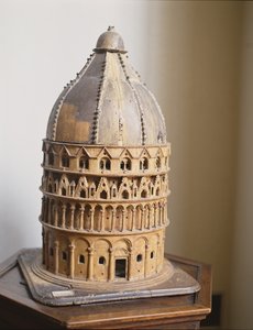 En model af dåbskapellet i Pisa (træ)
