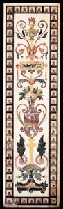 Et italiensk pietre dura indlagt hvidt marmorpanel, begyndelsen af det 18. århundrede (marmor pietre dura) af Italian School