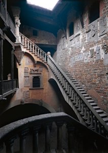 Indvendig udsigt over greverne Guidis slot eller Palazzo pretorio af Italian School