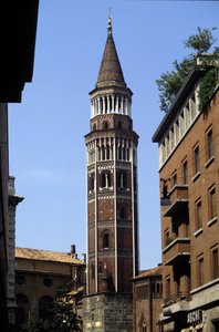 Milano: San Gottardos klokketårn. af Italian School