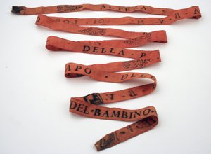 Orange pilgrimsbånd af Italian School