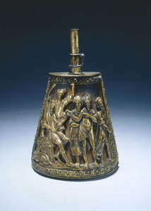 Pulverkolbe, ca. 1590 (forgyldt messing over stofbeklædt træ) af Italian School