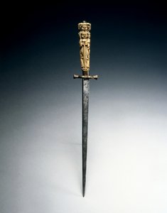 Stiletto med greb udformet som figurer af Charity, Justice, and Hope, ca. 1650 (stål, messing og elfenben) af Italian School