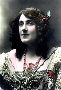 Julia Neilson 1868-1957 af J Beagles and Co.