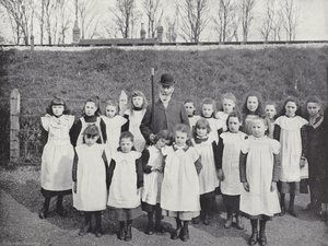 Hocktide ved Hungerford, der kræver ferie for skolebørn af J. Benjamin Stone
