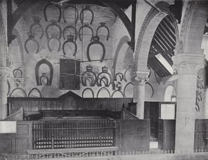 Hestesko hyldest i Oakham Castle af J. Benjamin Stone