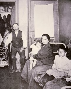 Indvandrerfamilie, Lower East Side, New York City, ca. 1910 (s/h-foto)