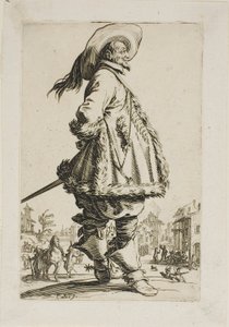 Herremanden i en pelsklippet kappe, holder hænderne bag ryggen, tallerken syv fra La Noblesse af Jacques Callot