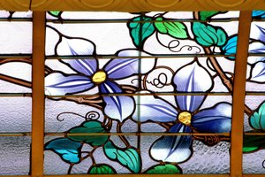 Nancy (afdeling 54), Art Nouveau, "" La verriere aux Clematites"" (1901) - detalje, Glasmaleri af Jacques Gruber (1870-1936), på Credit Lyonnais, rue St Georges