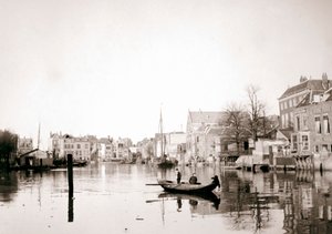 Båd på kanalen, Dordrecht, Holland, 1898. af James Batkin