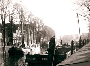 Kanalbåde, Dordrecht, Holland, 1898. af James Batkin