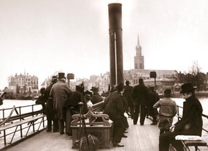Færgepassagerer, Laandam, 1898. af James Batkin