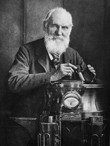 Lord Kelvin, skotsk matematiker og fysiker, med sit kompas, 1902