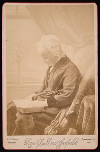 Portræt af Eliza Ballou Garfield 1801-1888, 1881. af James Fitzallen Ryder