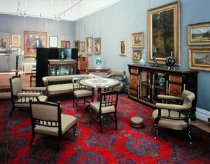 Suite bestående af et skab, et midterbord, en sofa, et par sidestole, et par lænestole, en plejestol, en lænestol og et kortbord, 1880