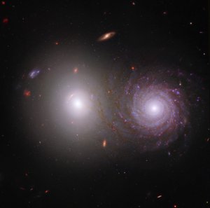 Interagerende galakser VV 191 (Webb og Hubble Composite Image) af James Webb Space Telescope (NASA)