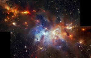 Protostjernen EC 53 i Serpens-tågen (billede taget med NIRCam) af James Webb Space Telescope (NASA)