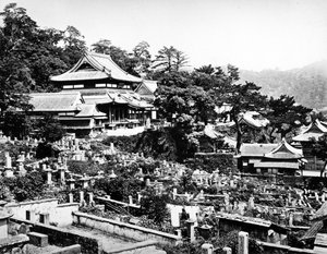 Kirkegård ved Honrenji-templet i Chikugo-machi, Nagasaki, ca. 1860-80 af Japanese Photographer