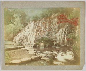 Vandfald, Yumoto, Kanagawa-præfekturet, Japan (håndfarvet s/h-billede) af Japanese Photographer