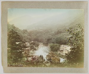 Yumoto Hakone, Kanagawa-præfekturet (håndfarvet s/h-billede) af Japanese Photographer