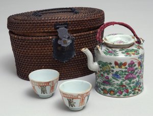 Japansk testel med kurveetui, ca. 1850 (porcelæn)