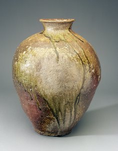 Stor krukke, Shigaraki-ovne, Shiga, Muromachi-periode, ca. 15.-16. århundrede (lertøj) af Japanese School