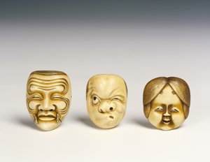 Tre masker af Japanese School