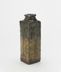 Yatsushiro eller Shodai ware vase i form af en arkaisk kinesisk cong, Vase af Japanese School