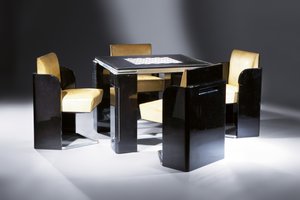 Spillebord med fire matchende stole til Madeleine Vionnets lejlighed i Paris