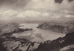 Rigi Kulm, udsigt over søen Zug (s/h foto) af Jean Gaberell