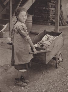 Schweiz: The Simple Life, en primitiv barnevogn (s/h-billede) af Jean Gaberell