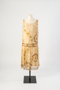 Citrongul silke chiffon perlebroderet aftenkjole, 1927 (silke)