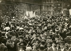 Crowd på Union Square ved Suffrage Meeting, ca. 1905-11 (foto af gelatinesølv) af Jessie Tarbox Beals