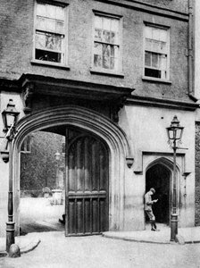 1500-tallets port til Charterhouse, London, 1926-1927.