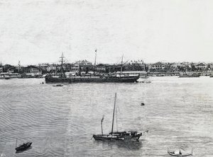 Shanghai havn få uger før krigens udbrud af Walter Charles Mills