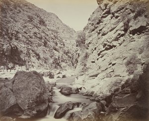 ?Skarp drejning i uren [under Ali Masjid], en meget grov smule?, 1879 af John Burke