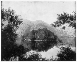 Ellens Isle, Loch Katrine, Skotland, slutningen af det 19. århundrede af John L. Stoddard