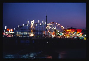 Steeplechase Pier om natten, Atlantic City, New Jersey, USA af John Margolies