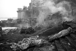 Manikarnika Ghat, Varanasi, 2016 (foto)