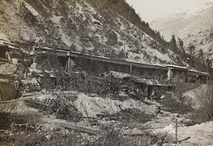 Album "Min verdenskrig - minder om den sydvestlige front i Kärnten, Italien, Trentino-Alto Adige) 31/03/1915-12/11/ 1918 - Josef Zohles Vienna ": militærkaserne (s/h foto) af Josef Zohles