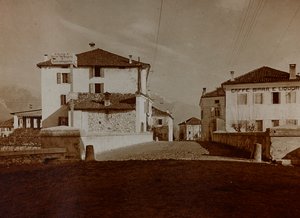 Album "Min verdenskrig - minder om den sydvestlige front i Kärnten, Italien, Trentino-Alto Adige) 31/03/1915-12/11/ 1918 - Josef Zohles Vienna ": udsigt over Chiusaforte (s/h ph) af Josef Zohles