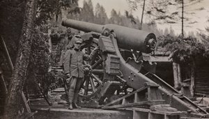Album "Min verdenskrig - minder om den sydvestlige front i Kärnten, Italien, Trentino-Alto Adige) 31/03/1915-12/11/ 1918 - Josef Zohles Vienna ": soldat med pistol (s/h foto af Josef Zohles