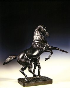 Det opdragende fuldblod og brudgom (bronze)