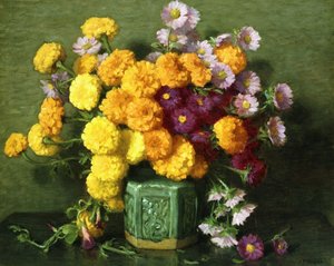 Morgenfruer og asters i en kinesisk vase