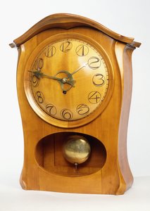 Et kaminur af Joseph Maria Olbrich